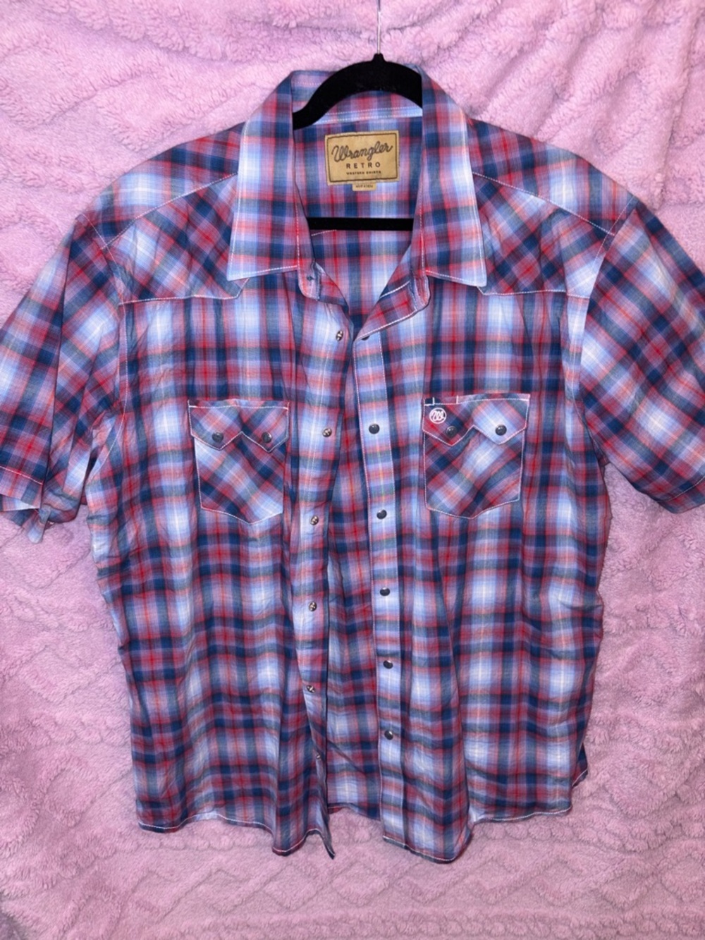 Wrangler Retro Men's Red & Blue Plaid Short-Sleeve Button-Down Shirt